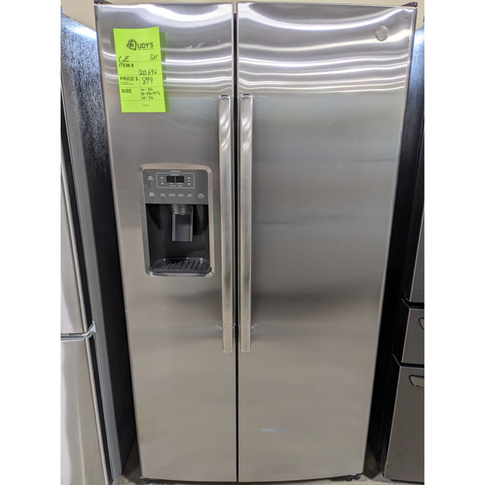 213696-Stainless-GE-SXS-Refrigerator