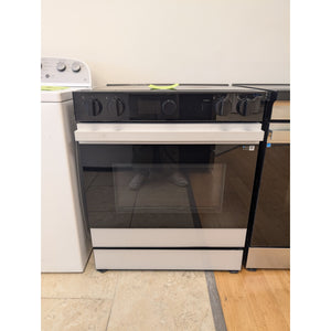 22642-White-Samsung-Glass Top-Slide-in Range