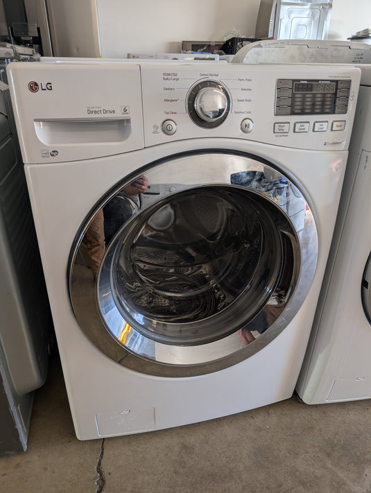 Lightly Used LG WM3370HWA White Front Load Washer